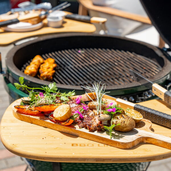 Keraamiline söegrill 24'' riiulitega