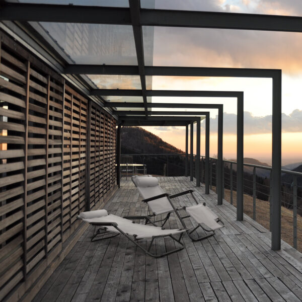 uc SENATOR HALL Päevitustool