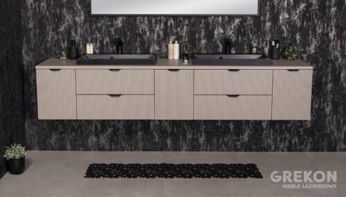 Szafka-lazienkowa-fume-210-cm-z-czarnymi-umywalkami VICTA LAMELLO matt vannitoakapp 210 cm töötasapinna ja kahe valamuga